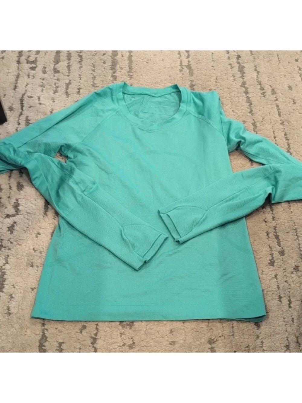 Lululemon Swiftly Tech Long-Sleeve Shirt 2.0 *Race Length Kelly Green